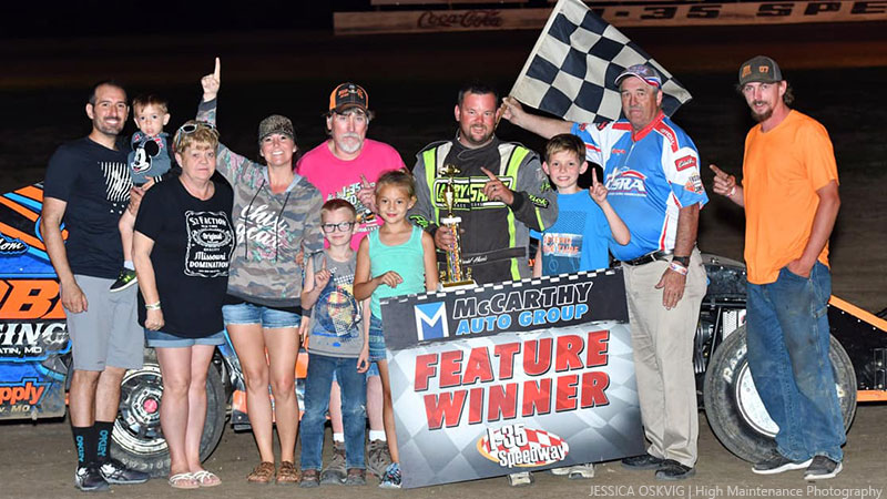 Daniel Harris won the Out-Pace USRA B-Mod feature.