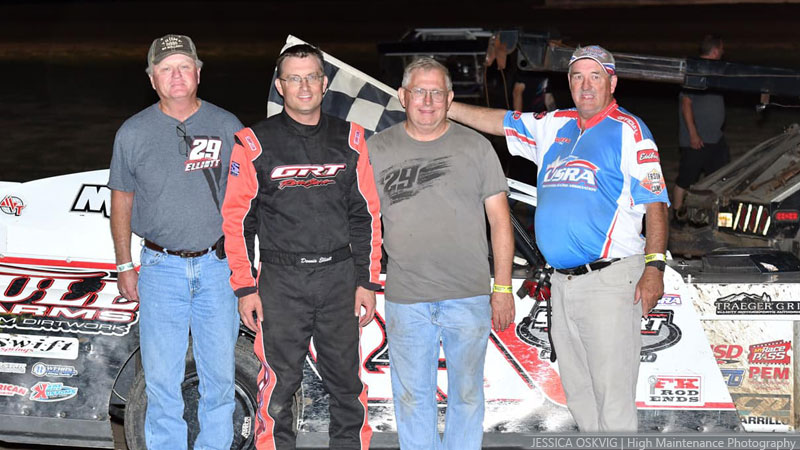 Dennis Elliott won the USRA Modified feature.