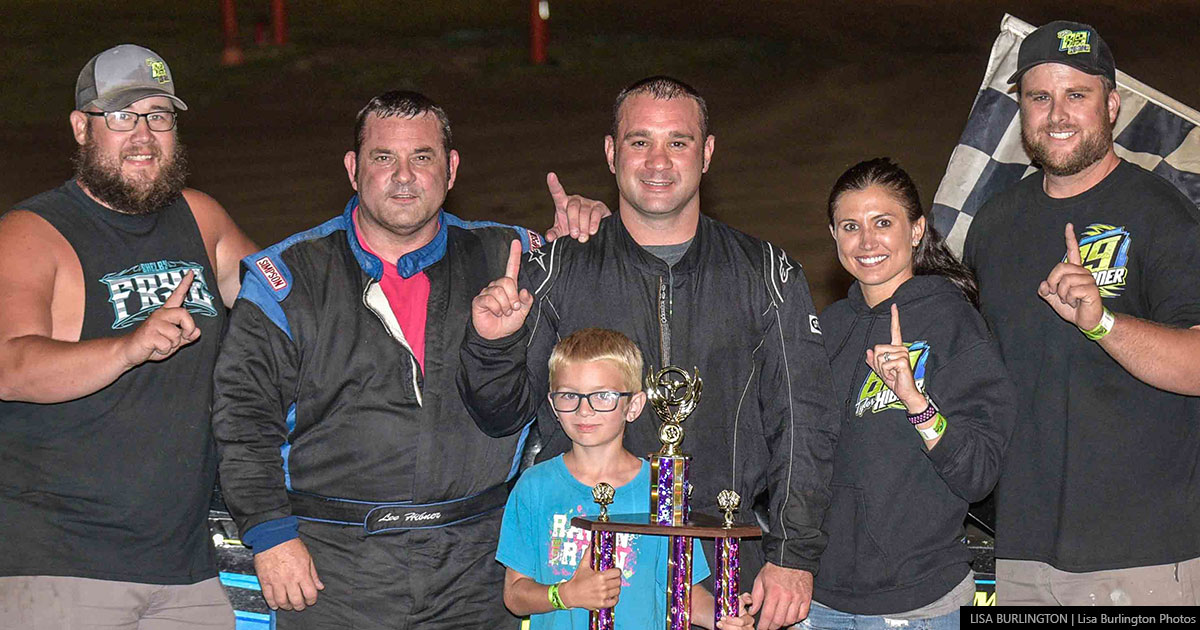 Tyler Hibner (center) won the USRA Modified main event.