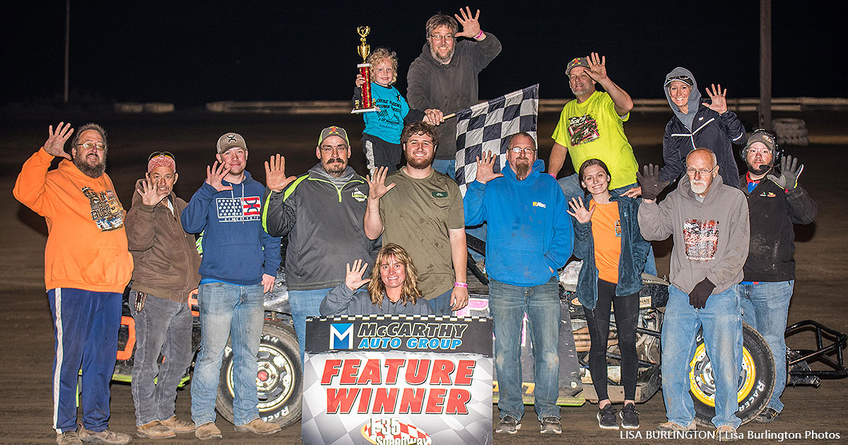 Tyler Cadwallader won the USRA B-Mod main event.