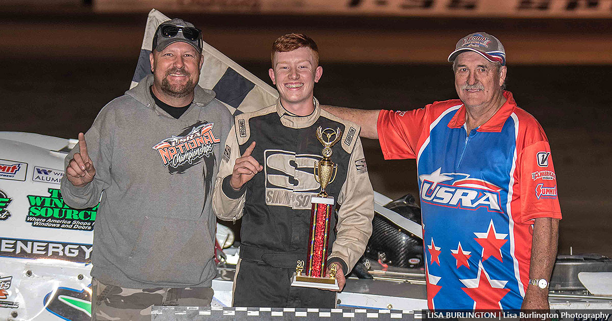 Dillon McCowan won the USRA Modified main event.