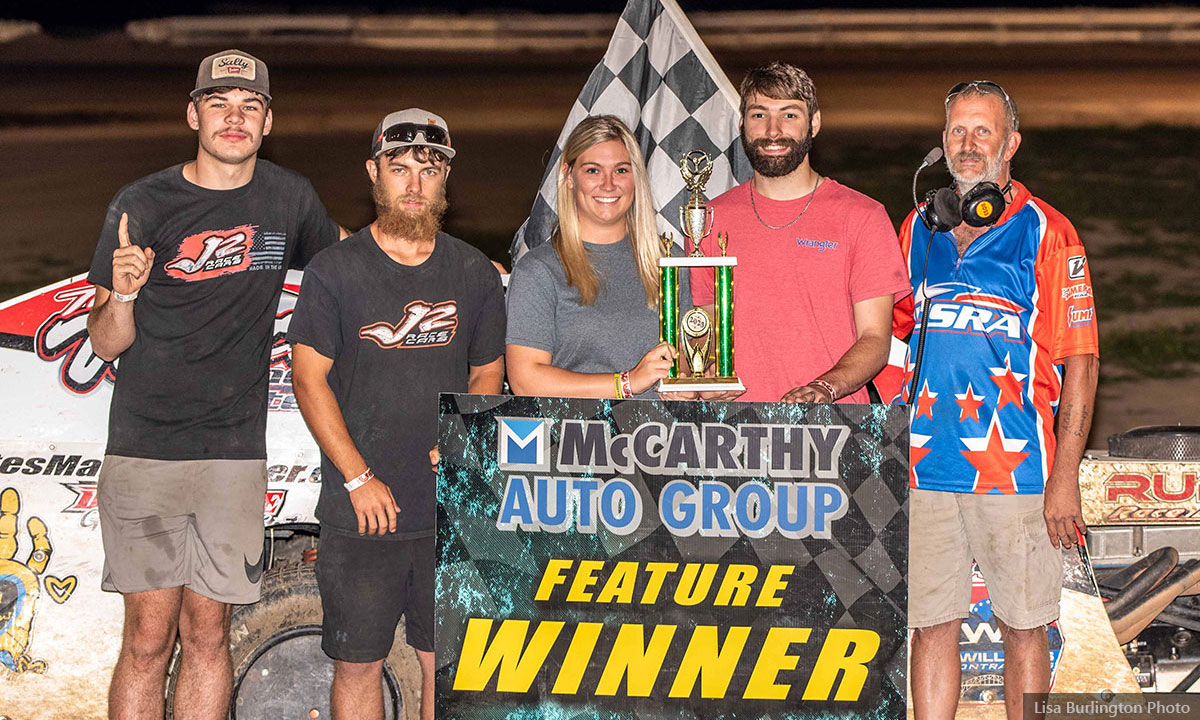 Bobby Williams won the USRA B-Mod main event.