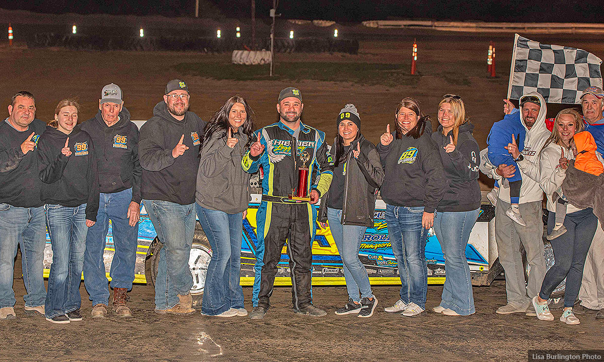 Tyler Hibner won the USRA Modified main event.