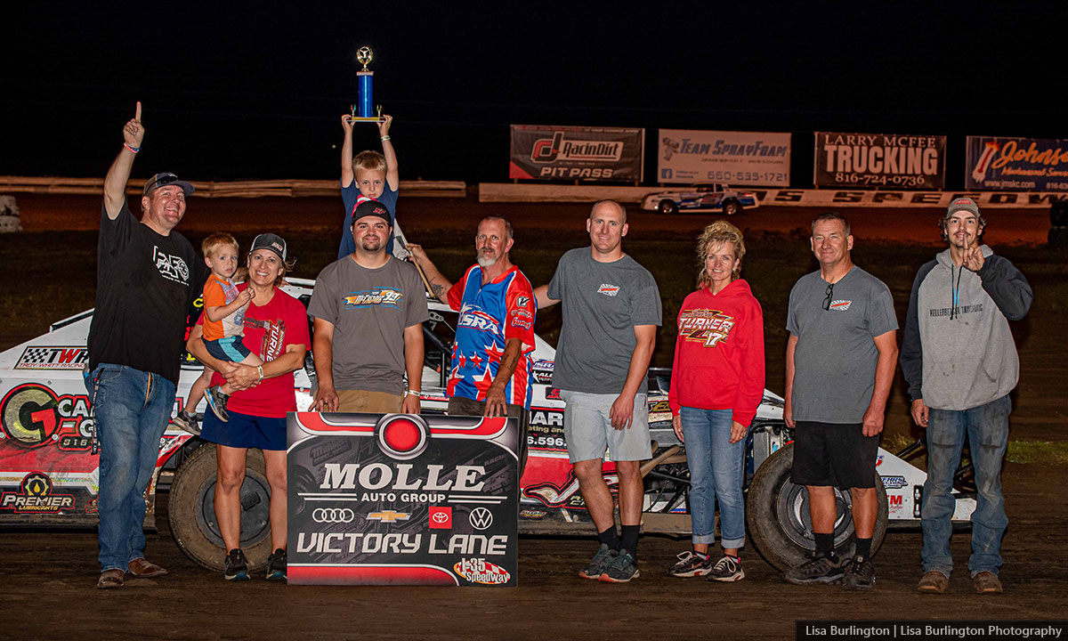 Shadren Turner won the USRA B-Mod main event.