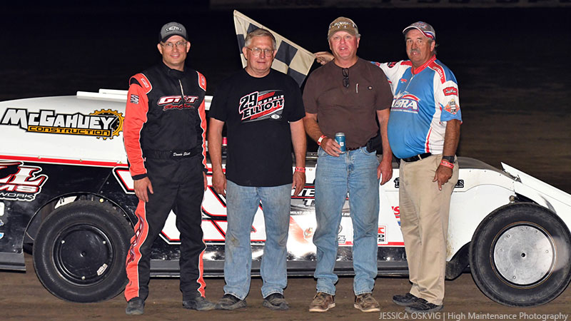 Dennis Elliott won the USRA Modified feature.