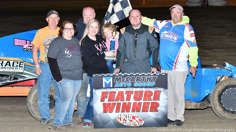 Paden Phillips won the USRA Modified feature.