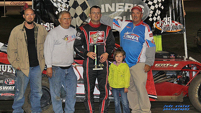 Dennis Elliott won the USRA Modified feature.