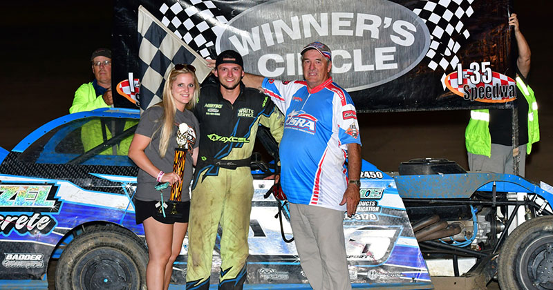 Gunner Martin won the USRA Modified main event.